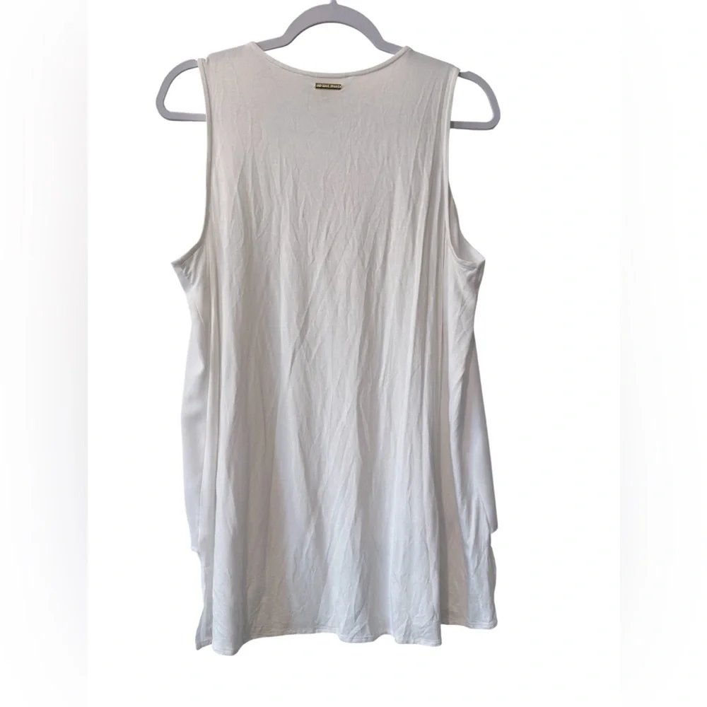 Michael Kors women’s Large sleeveless V-neck blouse with an asymmetrical hem